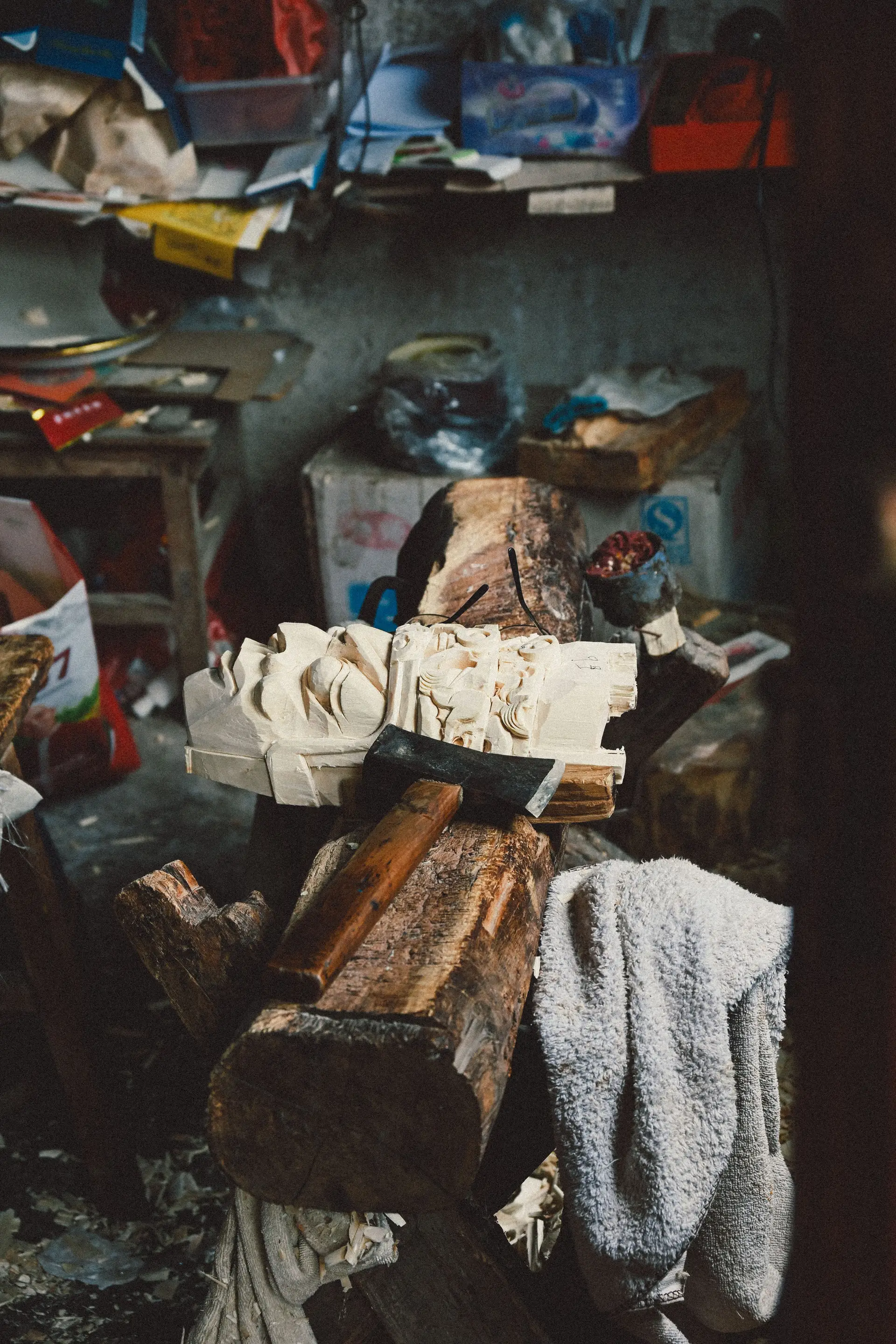 Workshop belső részlet tervezőasztallal